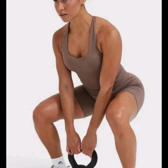 Oner Timeless Square Neck Mid Tank Top Cool Brown Medium Euc Built In Bra Square - Picture 1 of 8